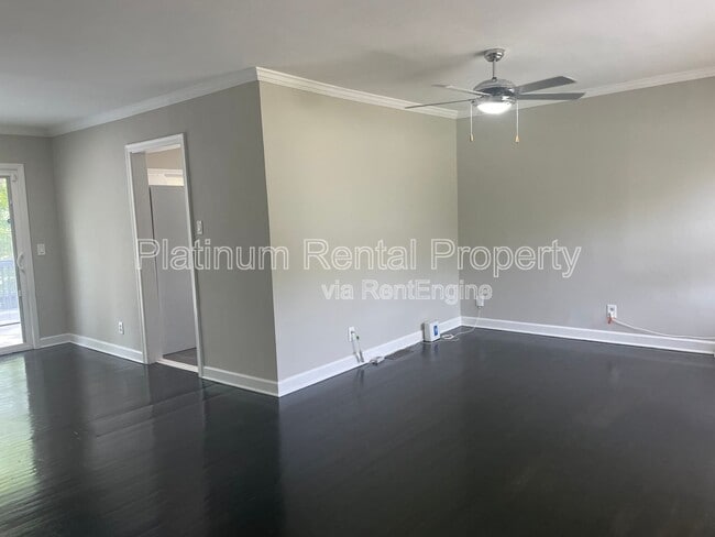 Foto del edificio - 3485 Maplehurst Dr