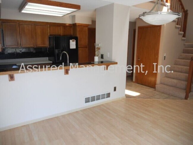 Building Photo - Large 2-story towhome! 2-car attached garage