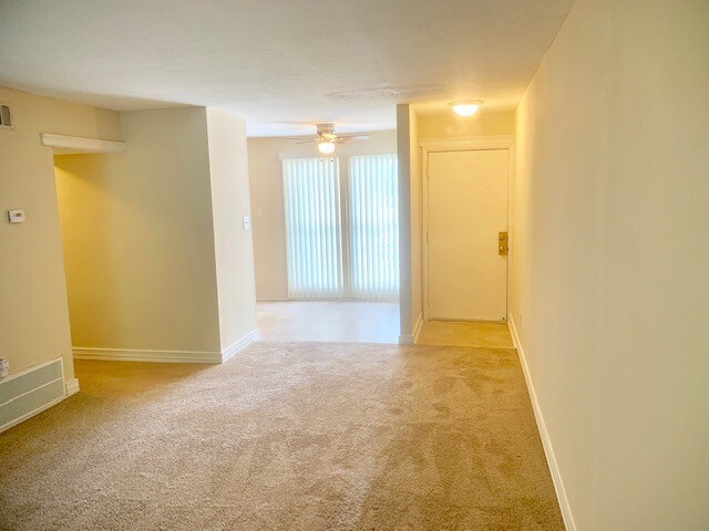 Building Photo - 1365 Monroe Dr NE