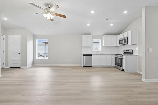 Building Photo - 20368 W 194th Ter