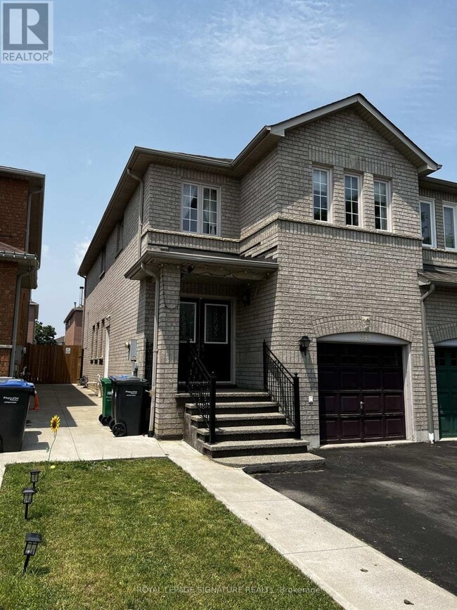 Building Photo - 633 Mirage Pl