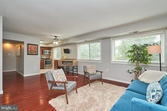 Building Photo - 3340 S 28th St