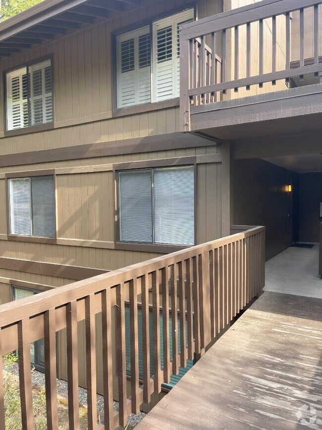 Building Photo - 3316 Brittan Ave