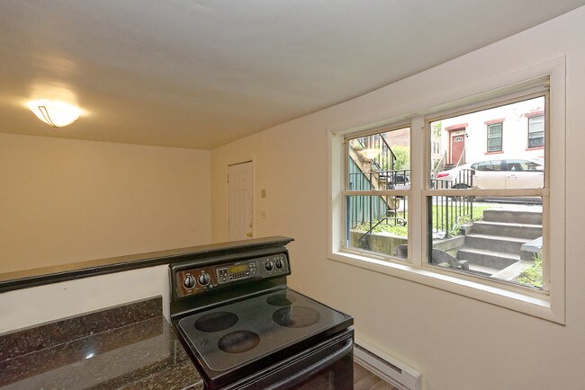Building Photo - 78 1st St