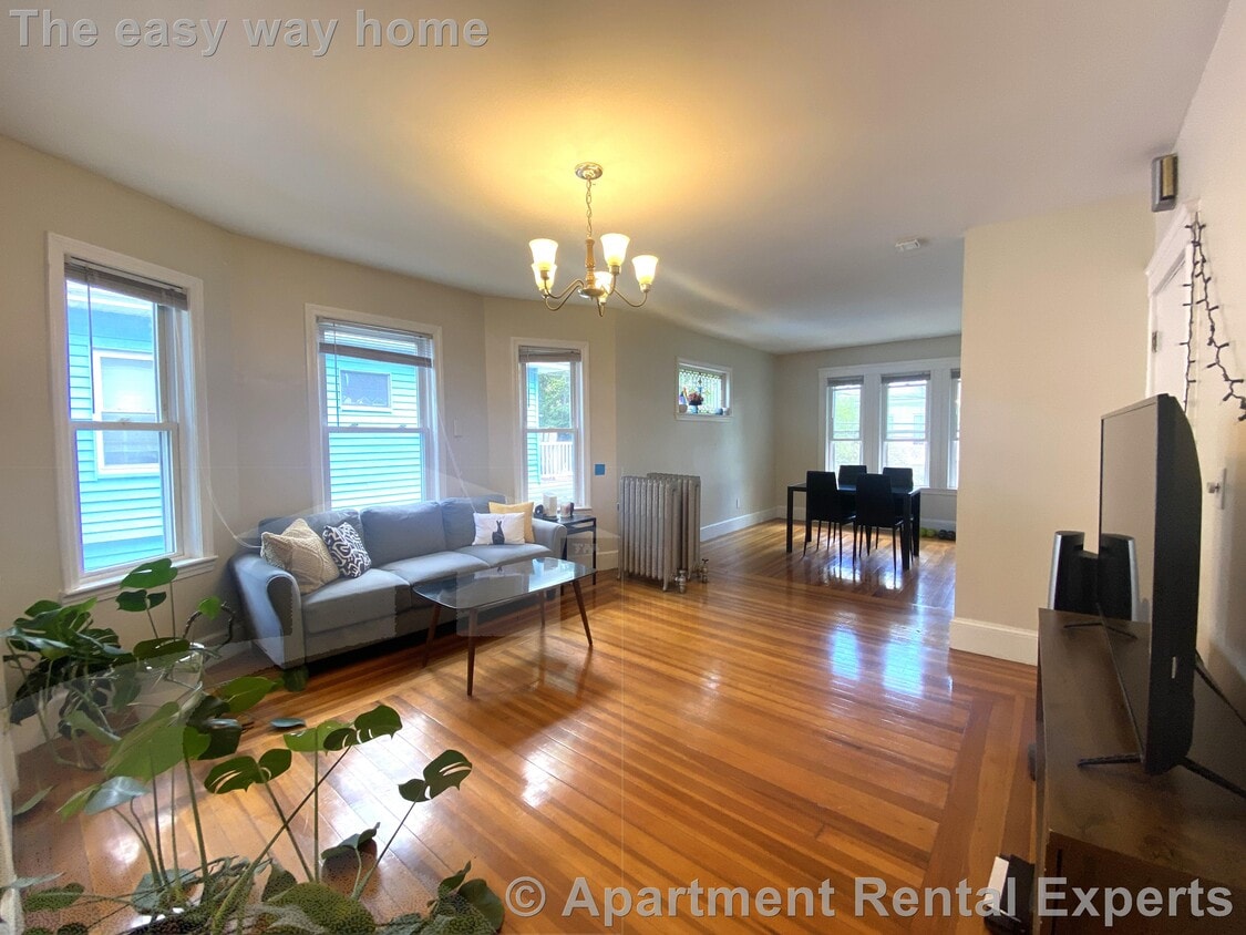 24-26 Burnham St Unit #2 - 24-26 Burnham St Unit #2