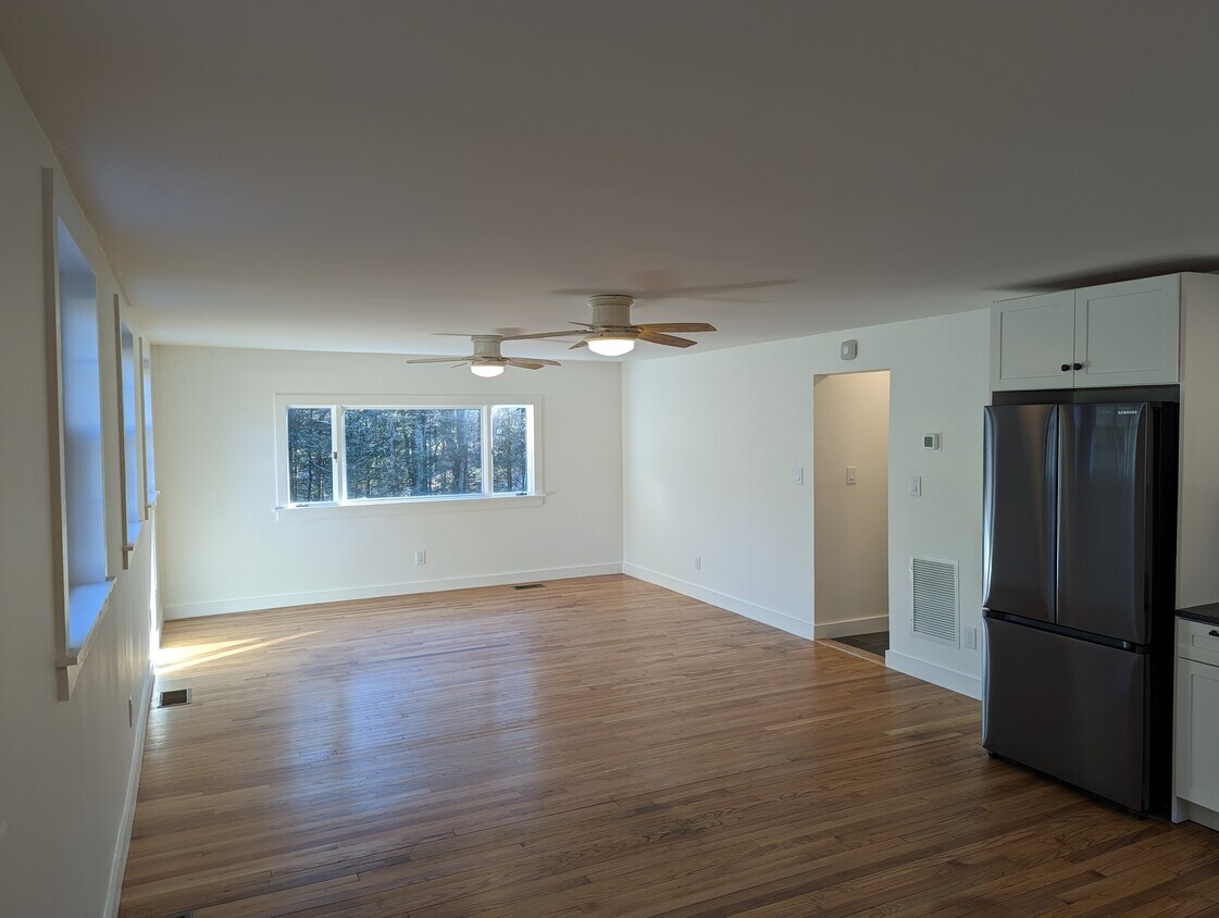 Foto principal - 73 Moore Rd