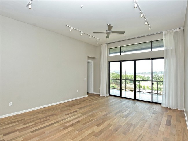 Building Photo - 5921 Hiline Rd