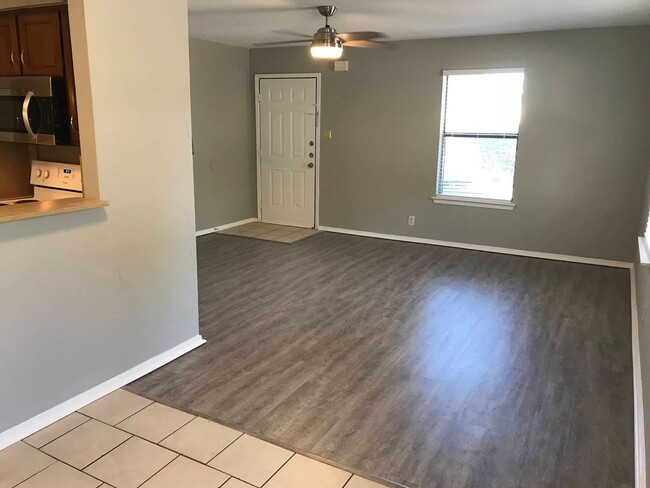 Foto del edificio - 118 Maple St