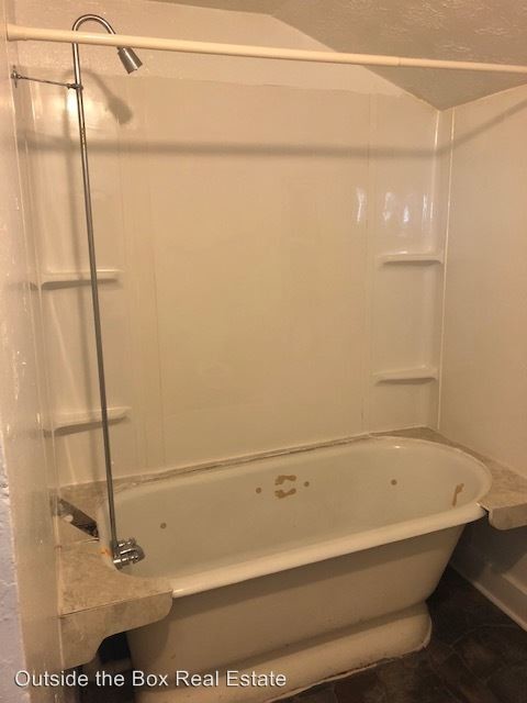 Foto del edificio - 226 S Irwin St