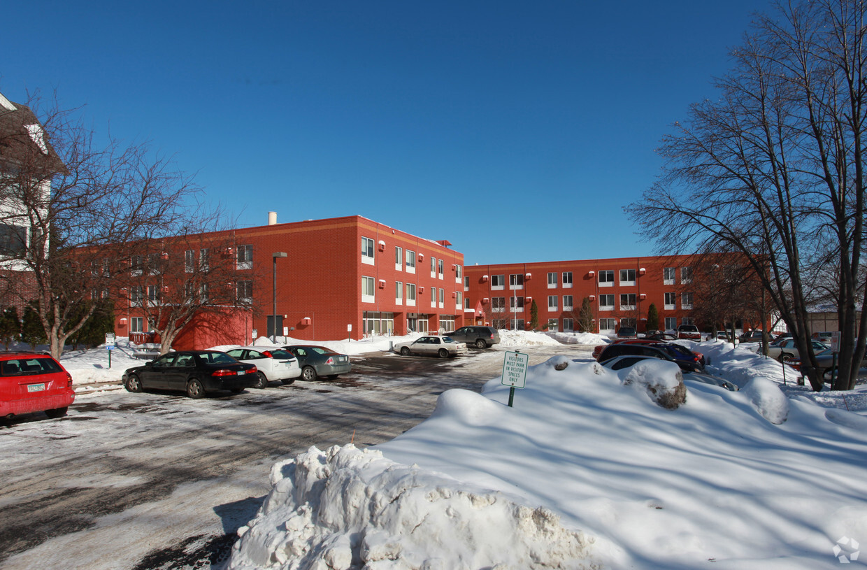 Foto del edificio - South Shore Park Apartments