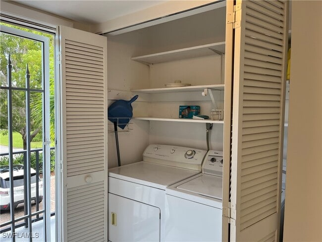 Building Photo - 3030 Binnacle Dr