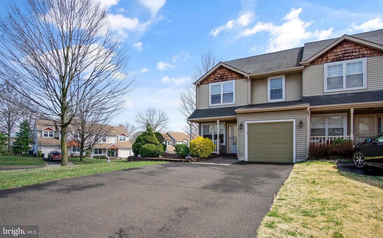 2 Pebble Ct, Southampton, PA 18966 Townhome Rentals in Southampton PA