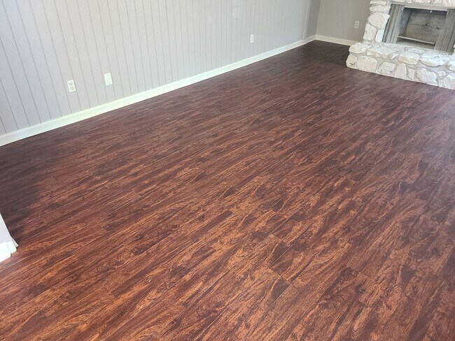 Foto del edificio - QUESTIONS PLEASE CONTACT LANCE GARNER 501-912-6020