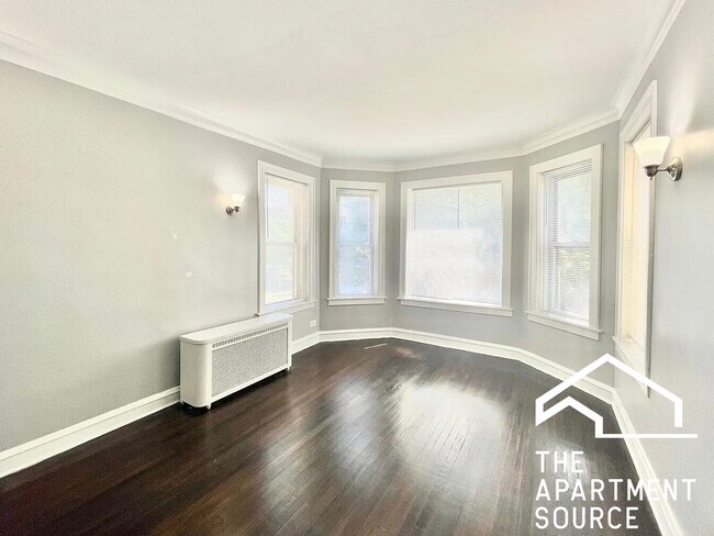 Foto del edificio - 6310 N Leavitt St