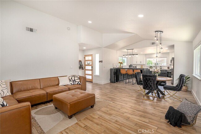 Foto del edificio - 192 Stonebridge Ln