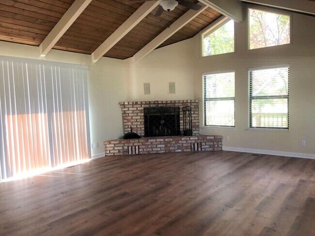 Foto del edificio - 3/2 home in Lake Wildwood Gated Community, Penn Valley, CA 95946