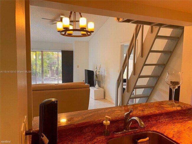 Foto del edificio - 3 br, 2 bath House - 10211 Buttercup Ct