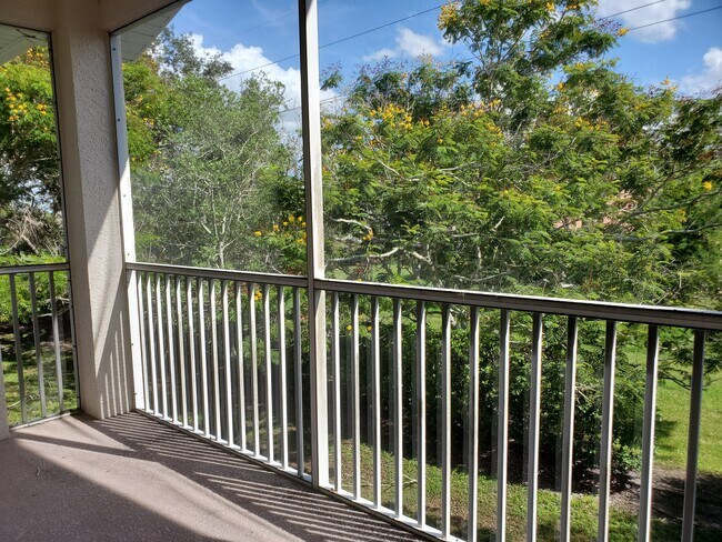 Foto del edificio - 4240 Central Sarasota Pky