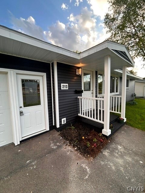 Building Photo - 213 Sunflower Dr