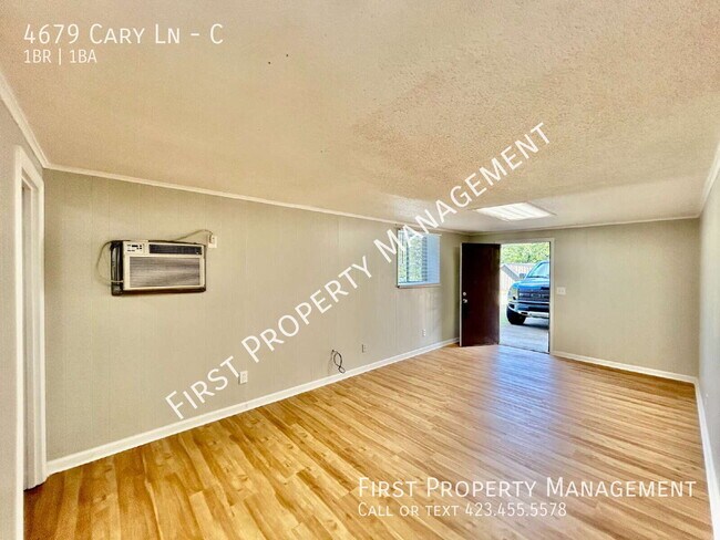 Foto del edificio - 4679 Cary Ln