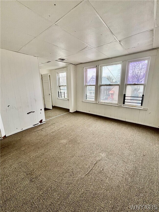 Foto del edificio - 2445 Bailey Ave