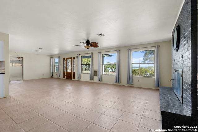 Building Photo - 1156 Post Oak Dr