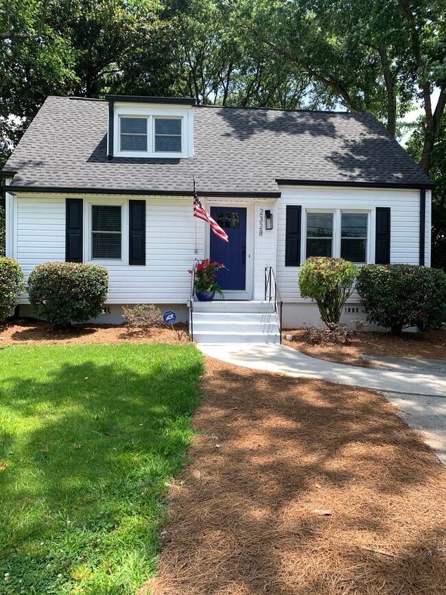 Photo - 2328 Johnson Ferry Rd NE House