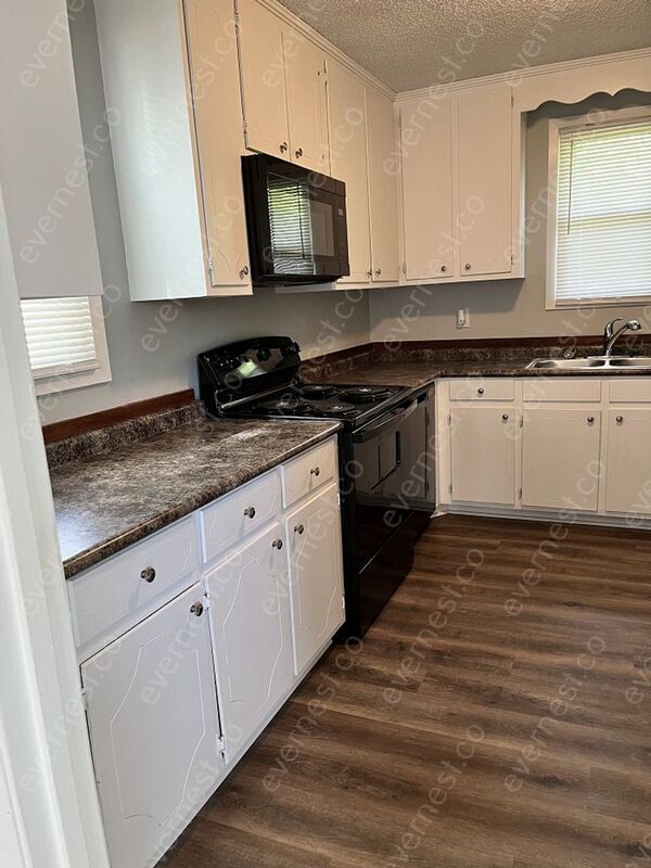 Building Photo - 632 St Cloud Dr