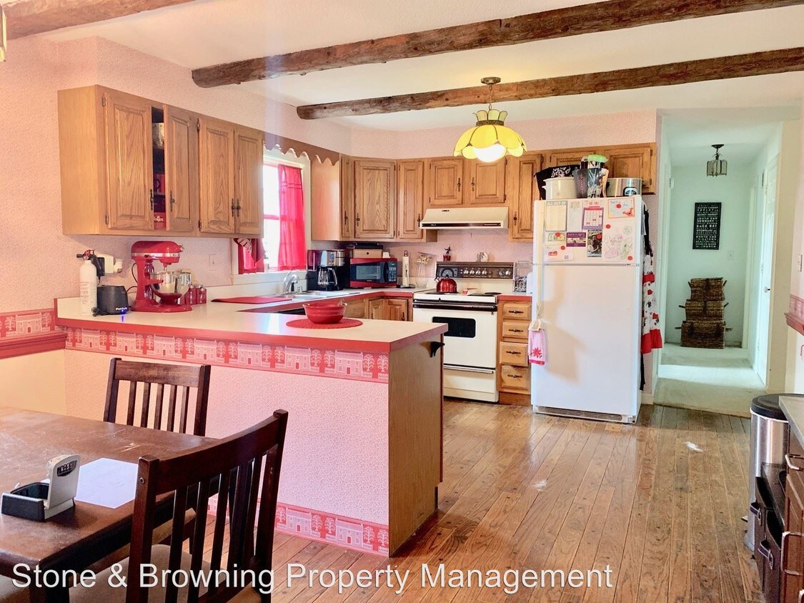 Foto principal - 2 br, 1 bath House - 383 Sierra Lavin Rd