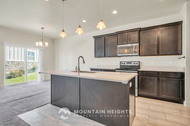 Foto del edificio - 607 Sawback Ln