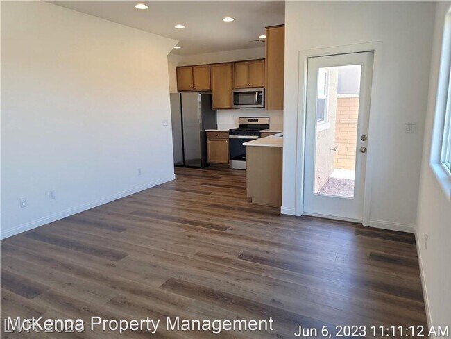 Building Photo - 4 br, 3 bath House - 420 Desert Cadence St