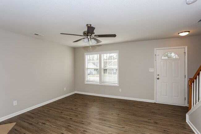 Building Photo - 642 Tribune Dr