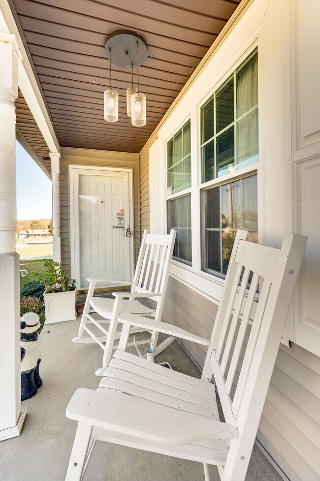 Foto del edificio - 808 Water View Ter