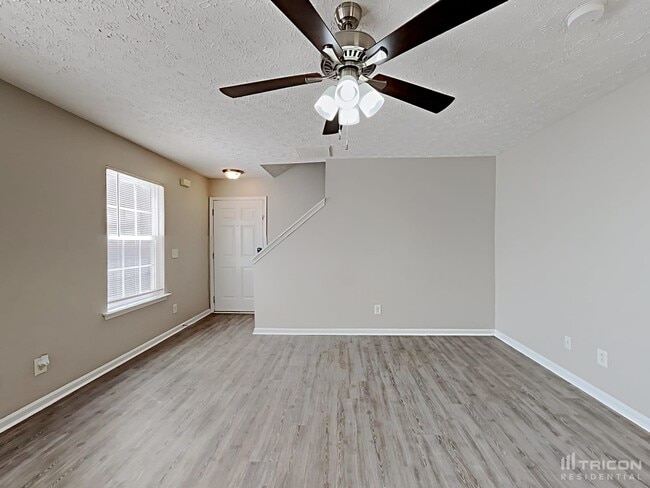 Building Photo - 220 Osmanthus Way