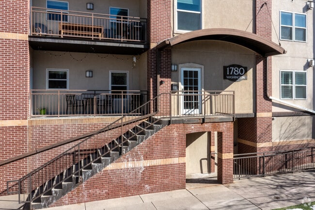Entrance - 1780 Washington St