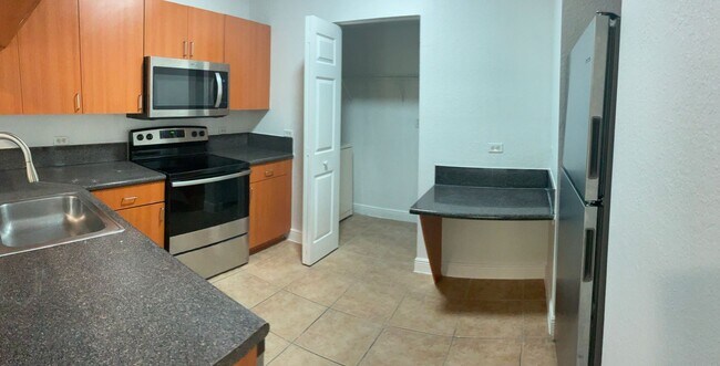 Photo - Enjoy up to 2-Months Free + $75 App Credit Apartment