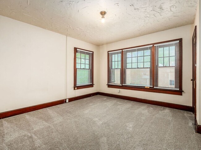 Foto del edificio - 2086-2090 N 4th St