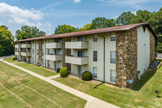 Foto del edificio - The Lodge Apartments