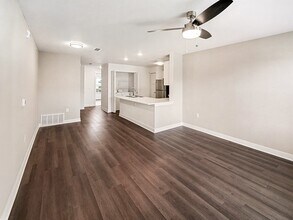 Building Photo - The Grove Apartment Homes