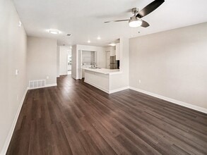 Building Photo - The Grove Apartment Homes