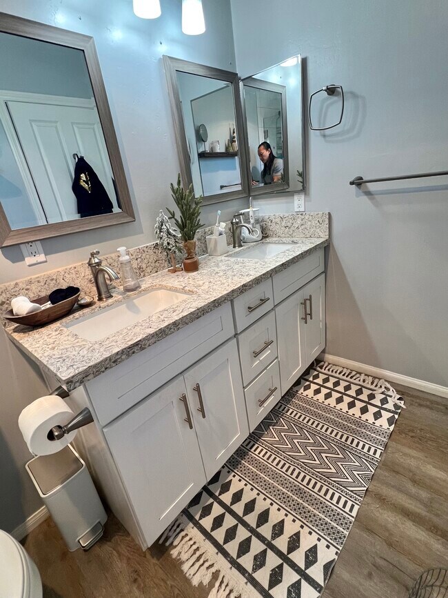 Master Bathroom - 1928 S Freeman St