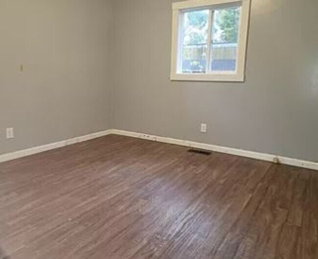 Foto del edificio - 3 Bedroom 1 Bath Home on the North Side