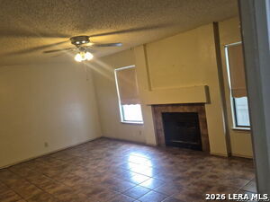Foto del edificio - 7014 Hickory Ridge Dr