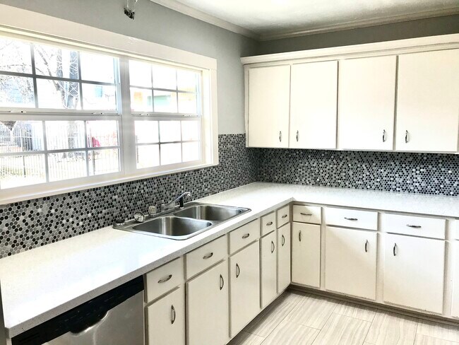 Foto del edificio - 5114 Grantwood St