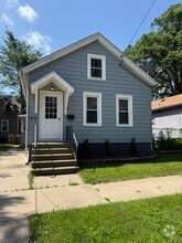 Building Photo - 919 46th St