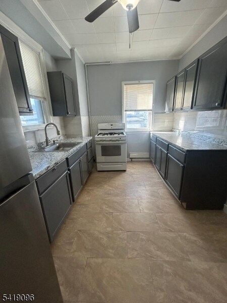 Foto del edificio - 329 Columbia Ave