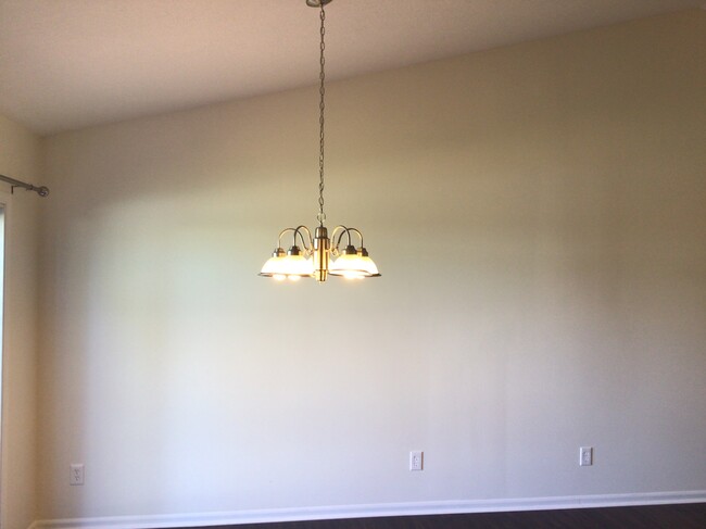 Building Photo - 362 Green Apple Place