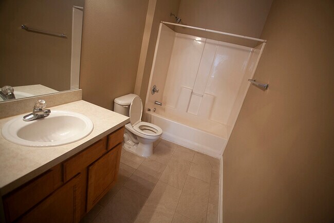 Building Photo - 6051 Maggies Cir