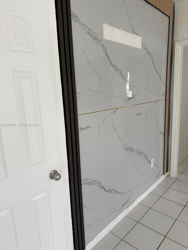 Foto del edificio - 3100 SW 13th St