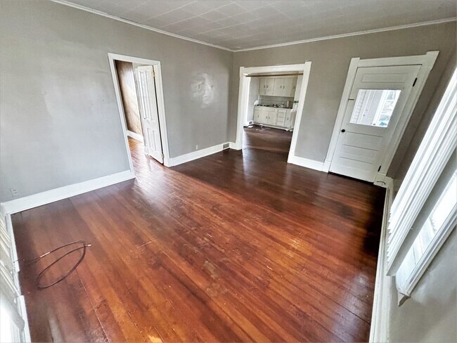 Foto del edificio - 735 S Wisconsin- 5 bedroom, 2 bathroom house